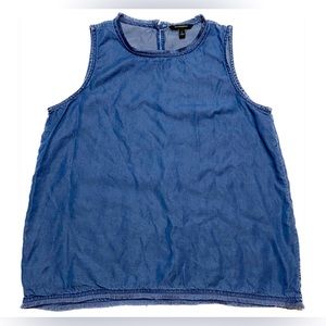 Banana Republic Women’s Sleeveless Shirt